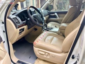 Xe Toyota Land Cruiser VX 4.6 V8 2016