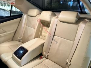 Xe Toyota Camry 2.0E 2018