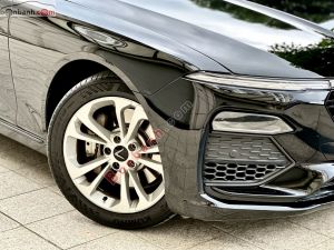 Xe VinFast Lux A 2.0 Base 2.0 AT 2020