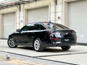 Xe VinFast Lux A 2.0 Base 2.0 AT 2020